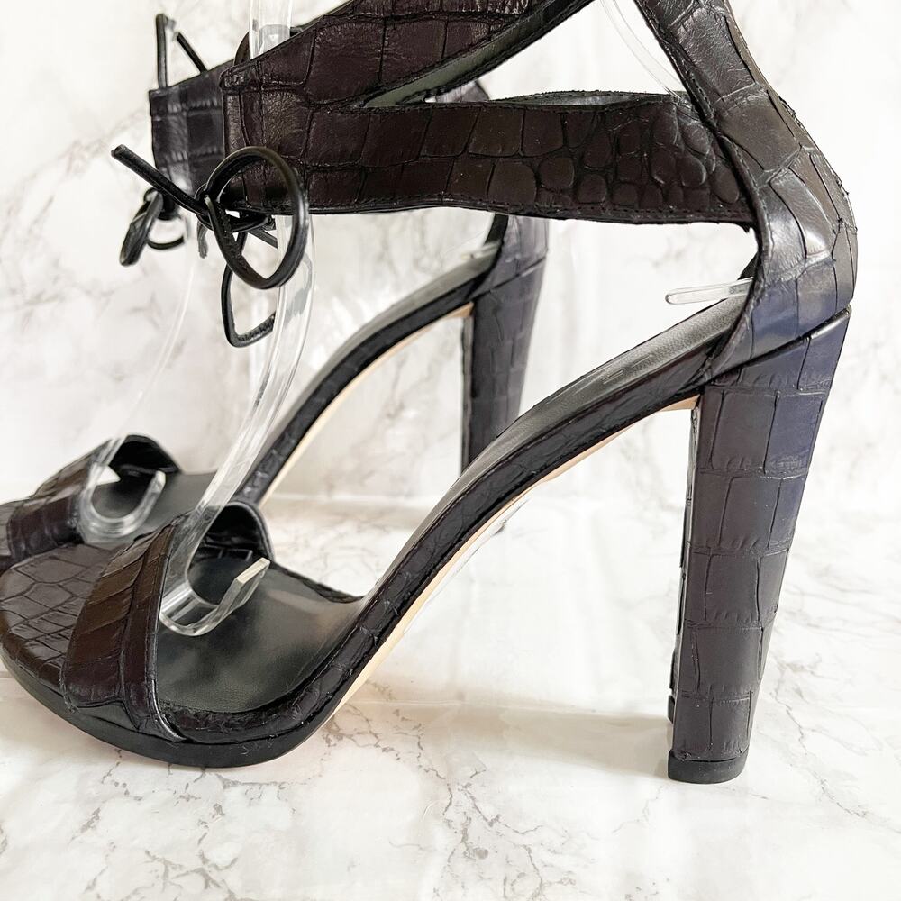 Stuart Weitzman Leather Crocodile Embossed Heels … - image 3